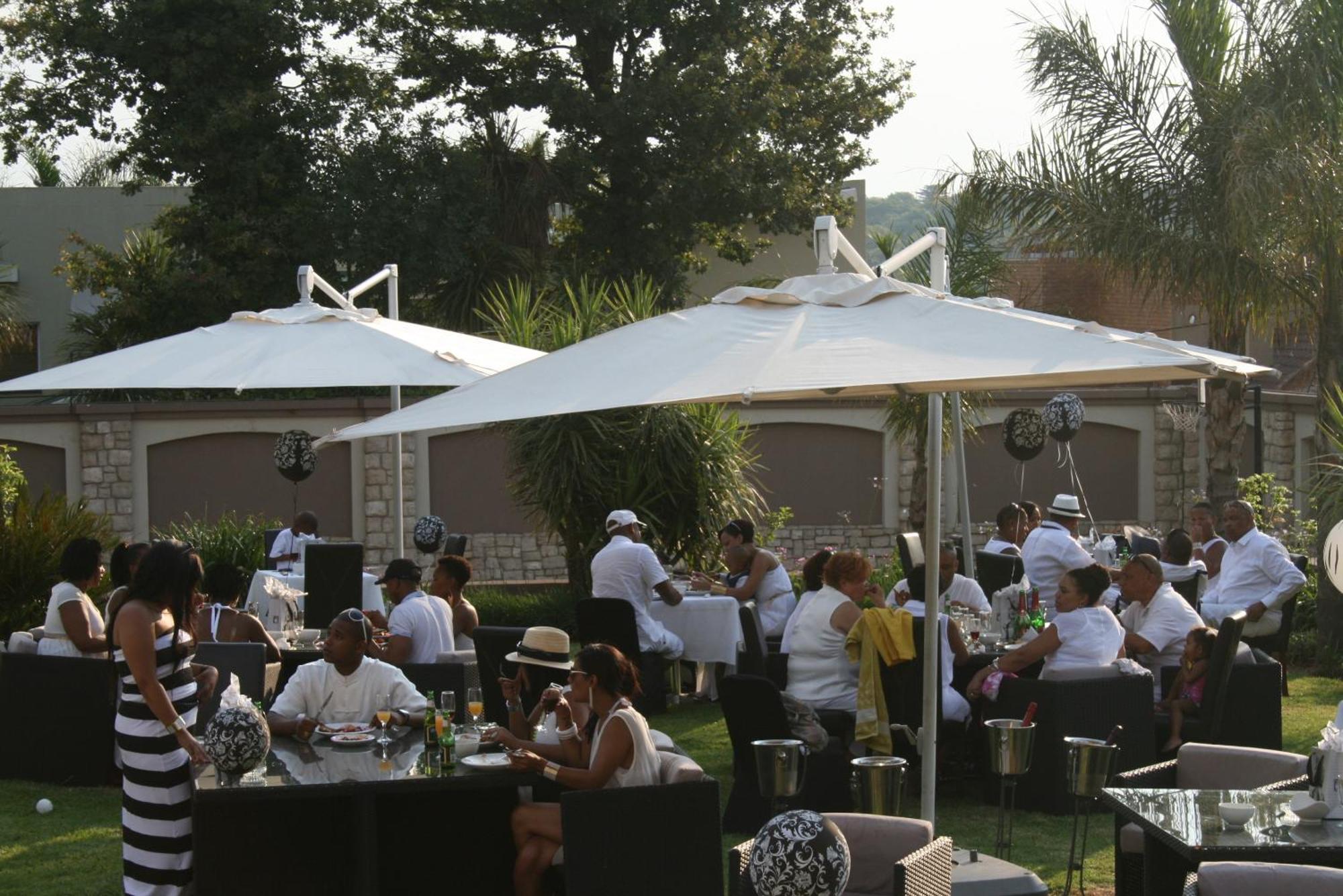 Africa Paradise - Or Tambo Airport Boutique Hotel Benoni Dış mekan fotoğraf