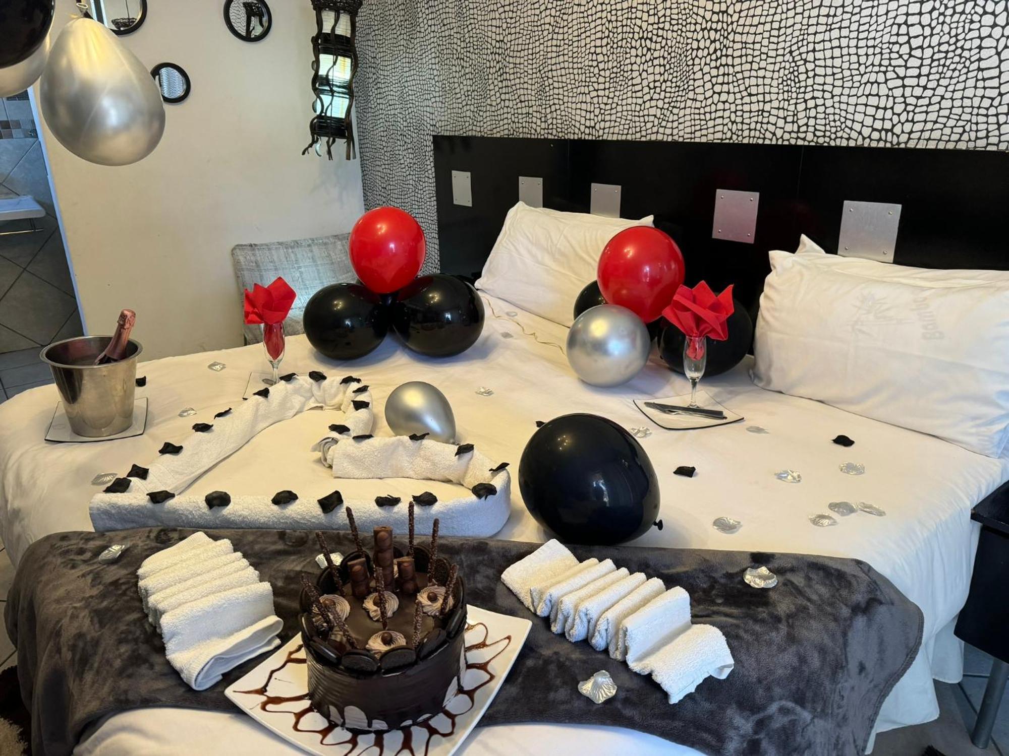 Africa Paradise - Or Tambo Airport Boutique Hotel Benoni Dış mekan fotoğraf